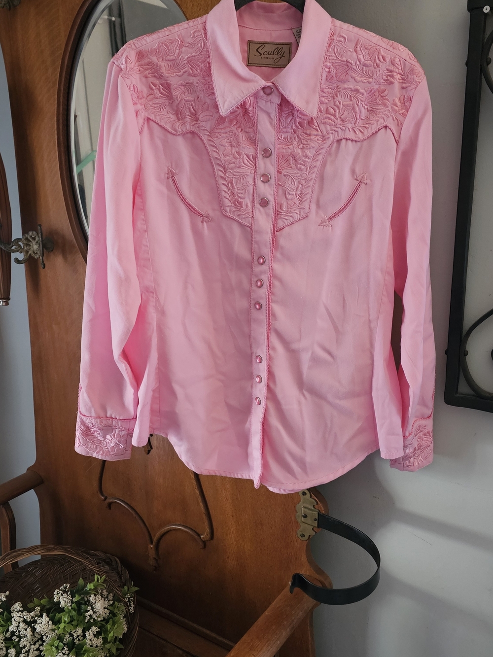 Scully Pink Embroidered Western Shirt L Pearl Snap Cowgirl Rodeo